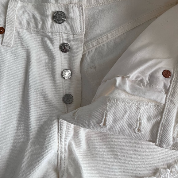 LEVI’S 501 SHORTS - Picture 4 of 7